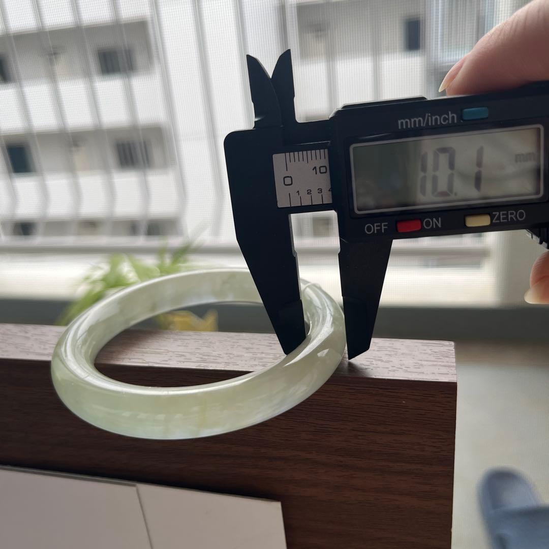 稀少翡翠円型ハングル