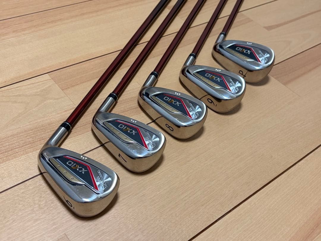 最終価格【美品】XXIO13 カーボンアイアンセット　レッド　SR 2024年