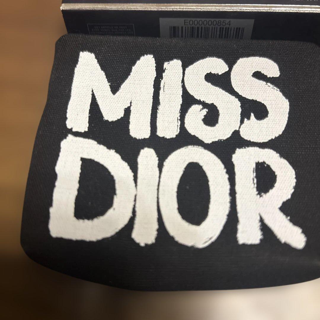 ディオールショウ　サンククルール　931 ボールドブラック