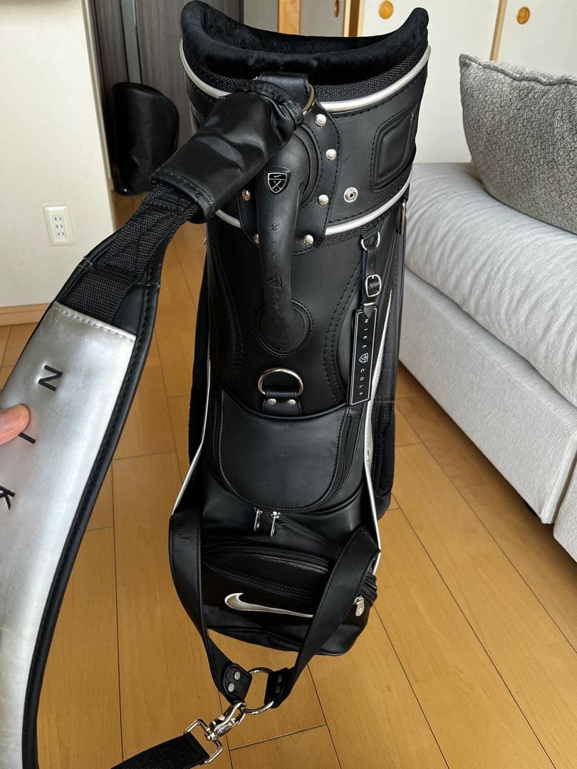 完売品希少旧ロゴ　良品　ナイキ　ゴルフ　黒　ド迫力大型キャディバッグ　NIKE