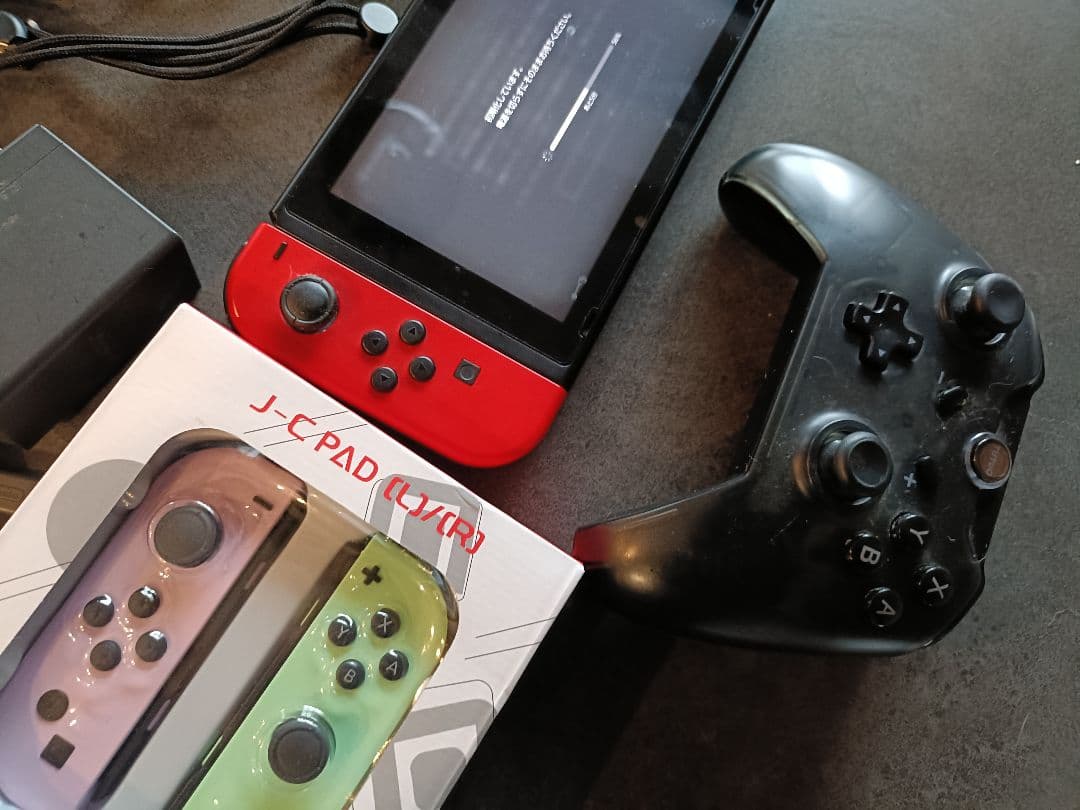 最安値　任天堂スイッチ　本体 付属品 ケース　コントローラー新品未開封