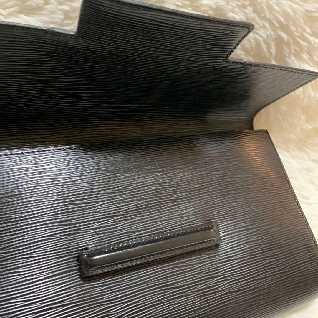 【美品】ルイヴィトン エピ シャイヨー クラッチバッグ セカンドバッグ レザー