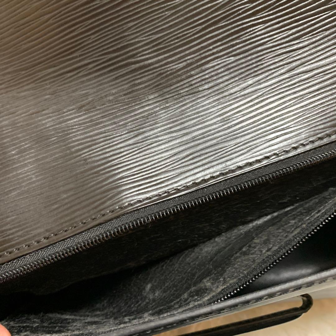 【美品】ルイヴィトン エピ シャイヨー クラッチバッグ セカンドバッグ レザー