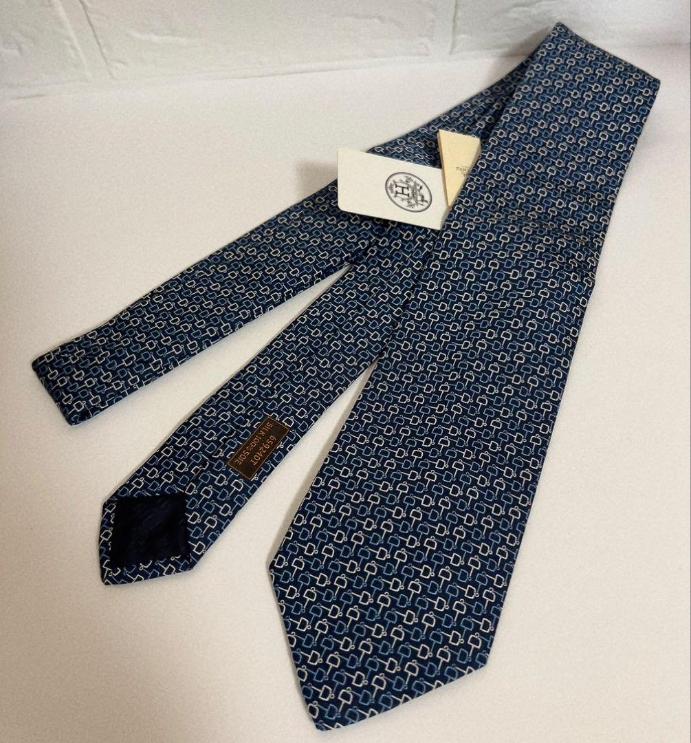 エルメス　HERMES ネクタイ　新品　タグ付き ブルー系