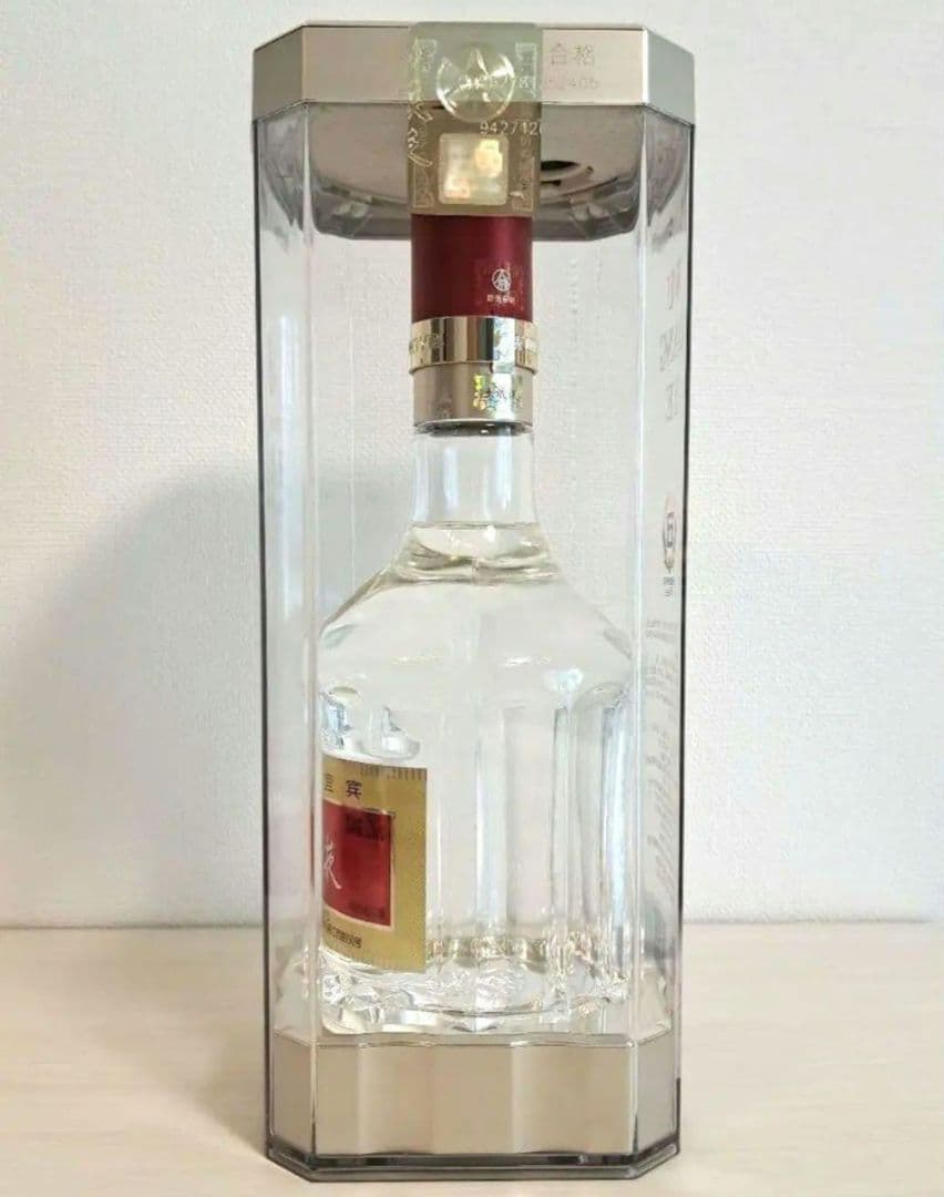 ☆新品未開封☆　五粮液　白酒　2024年製　ごりょうえき　52度　500ml