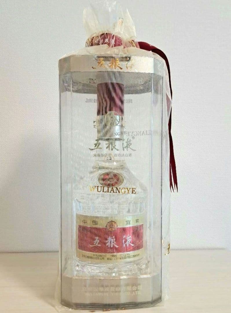 ☆新品未開封☆　五粮液　白酒　2024年製　ごりょうえき　52度　500ml