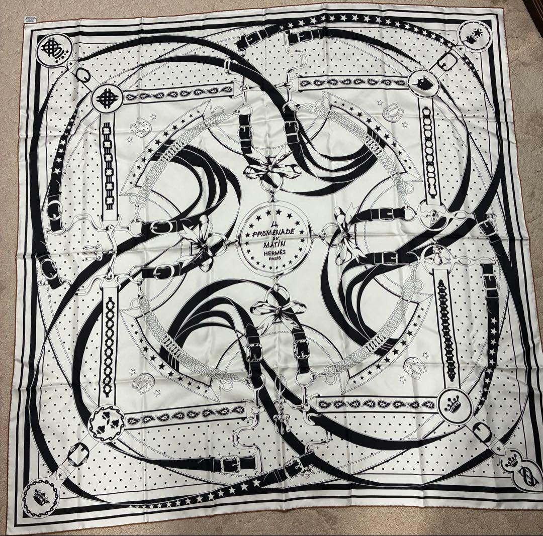 【新品未使用】エルメス カレダブルフェイス 140 《朝の散歩・バンダナ》