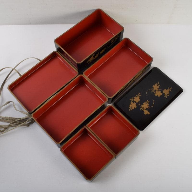 茶道具　黒漆　花草蒔絵　五段重箱　共箱　C　9121