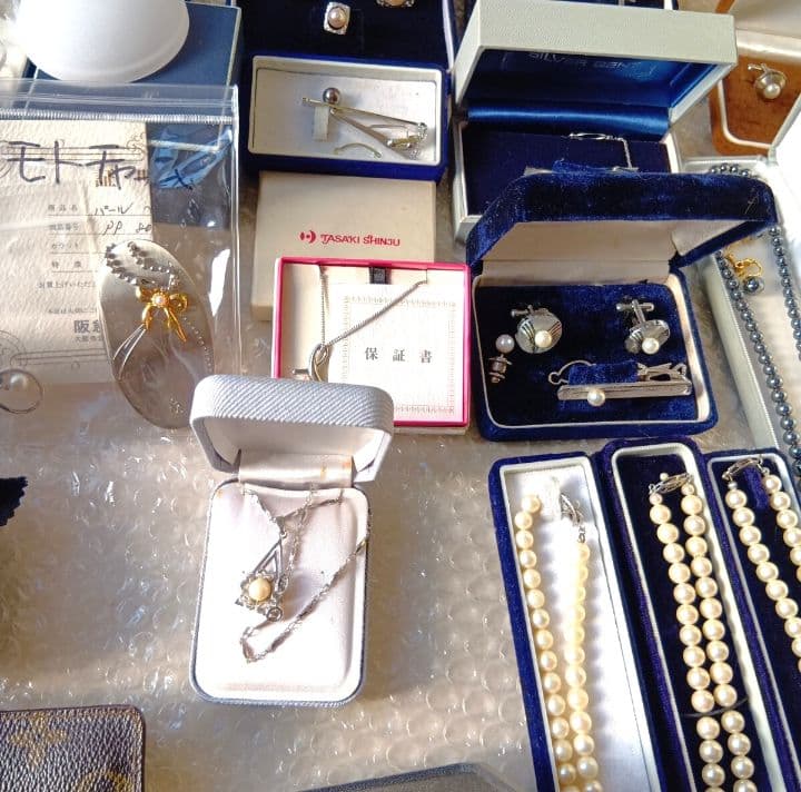 整理品ミキモトTASAKIバーバリーGUCCI財布サングラスFEILERパール