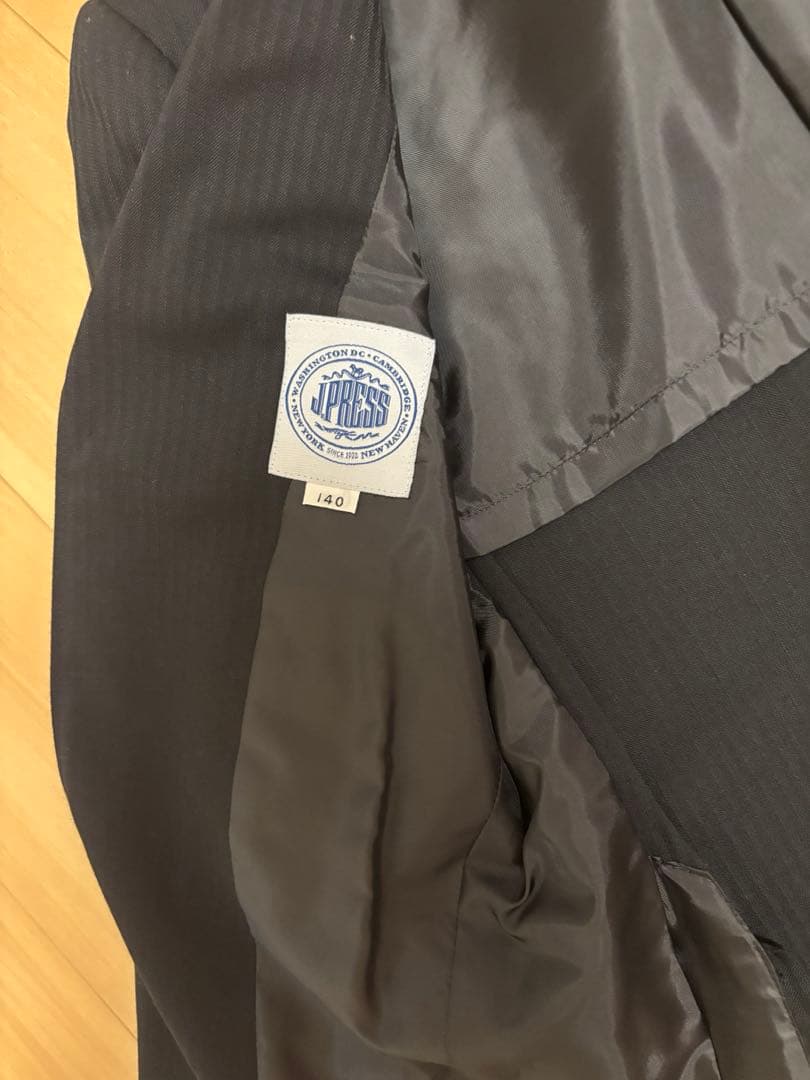 J.PRESSフォーマルスーツ　結婚式.卒業式に
