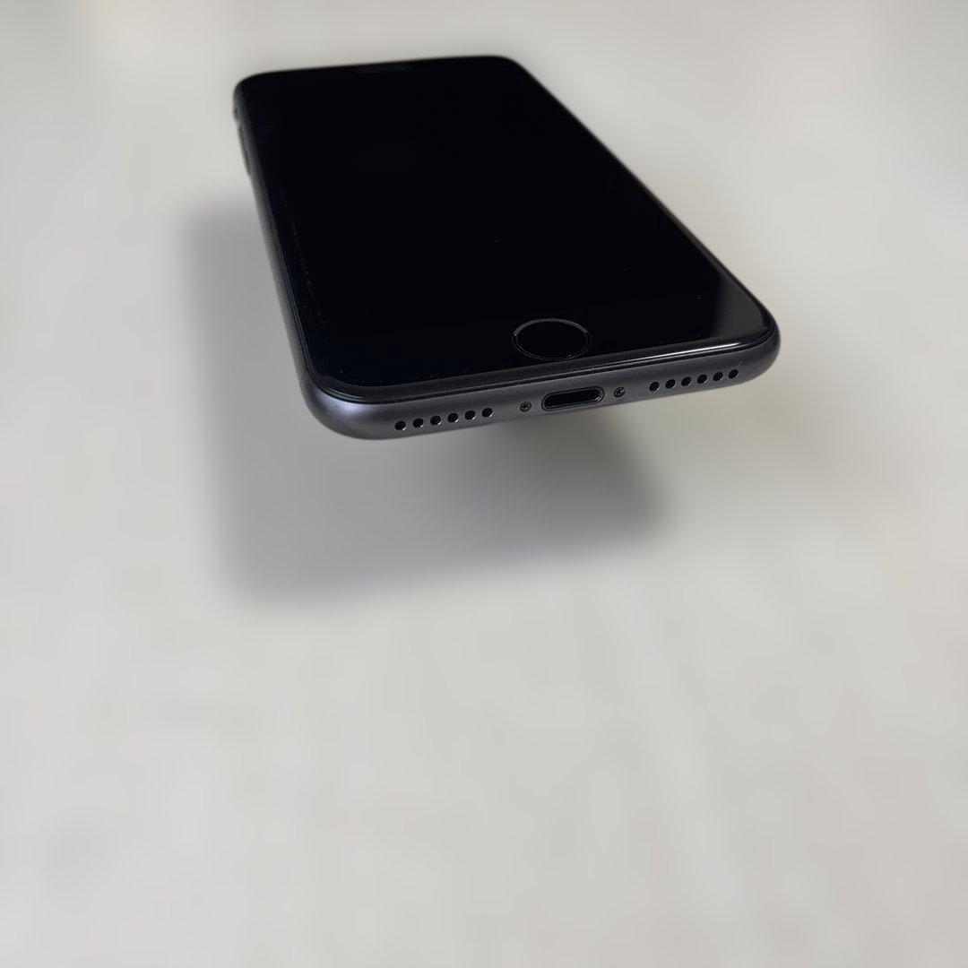 iPhone8, Spase Glay, 64GB 【美品】　SIMフリー