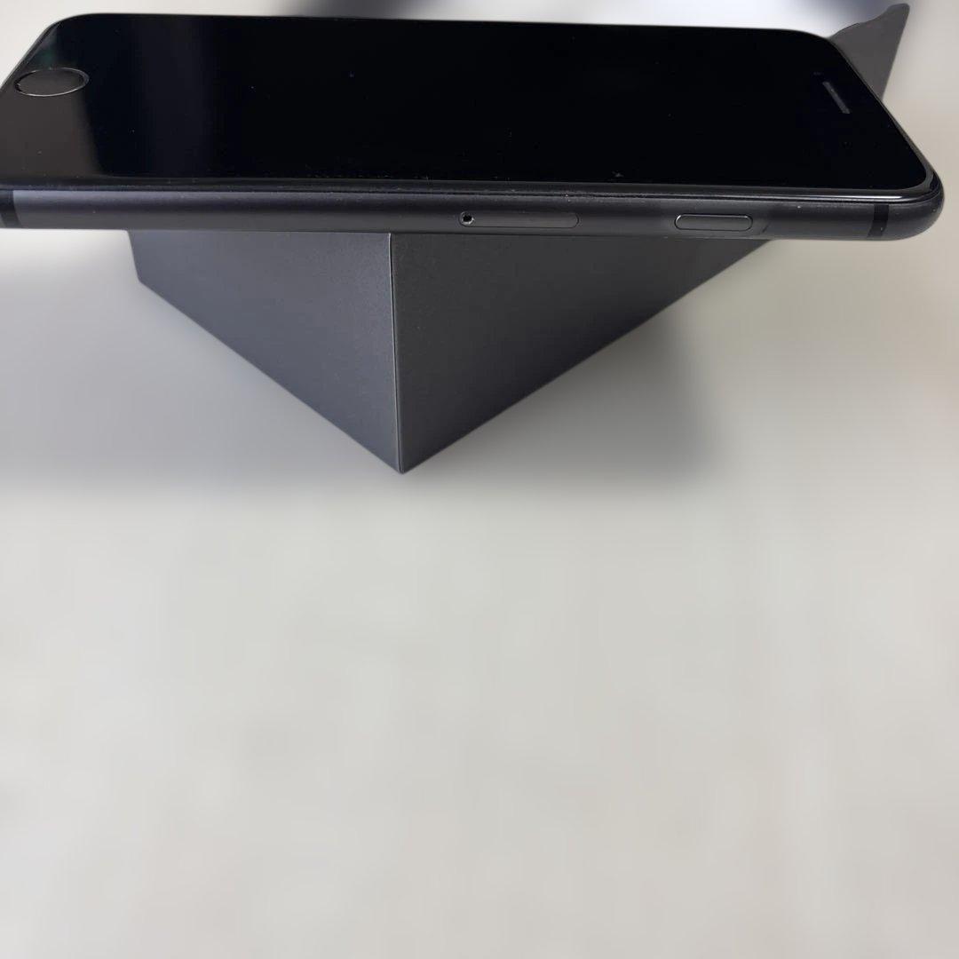 iPhone8, Spase Glay, 64GB 【美品】　SIMフリー