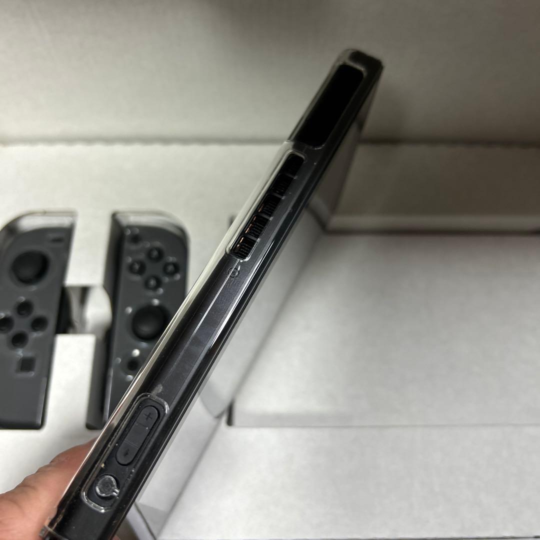 美品　スマブラ バッテリー強化版　Switch ソフト付き