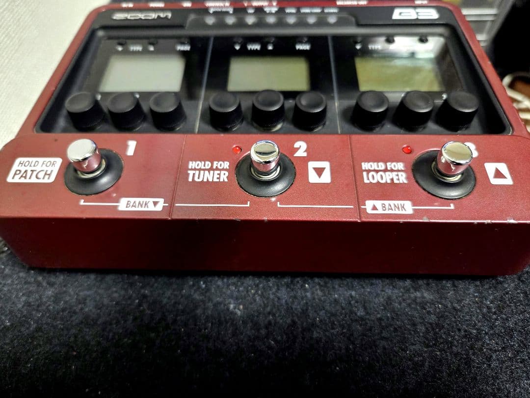 ZOOM B3 ベースエフェクター　最終価格です。