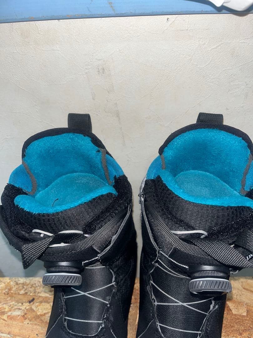 超美品！定価の半額以下！BURTON LIMELITE 24.0cm BOA