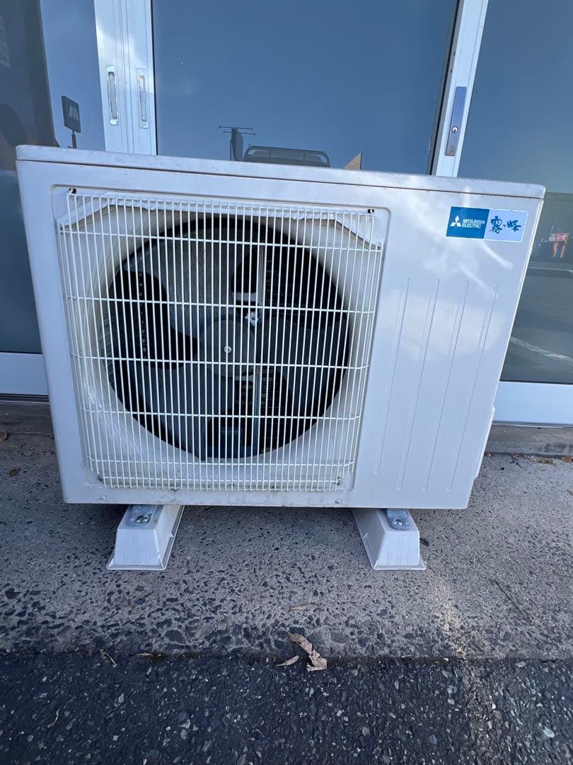 三菱エアコン霧ヶ峰本体+室外機 冷暖房両用 MSZ-ZW565S-W 2015年