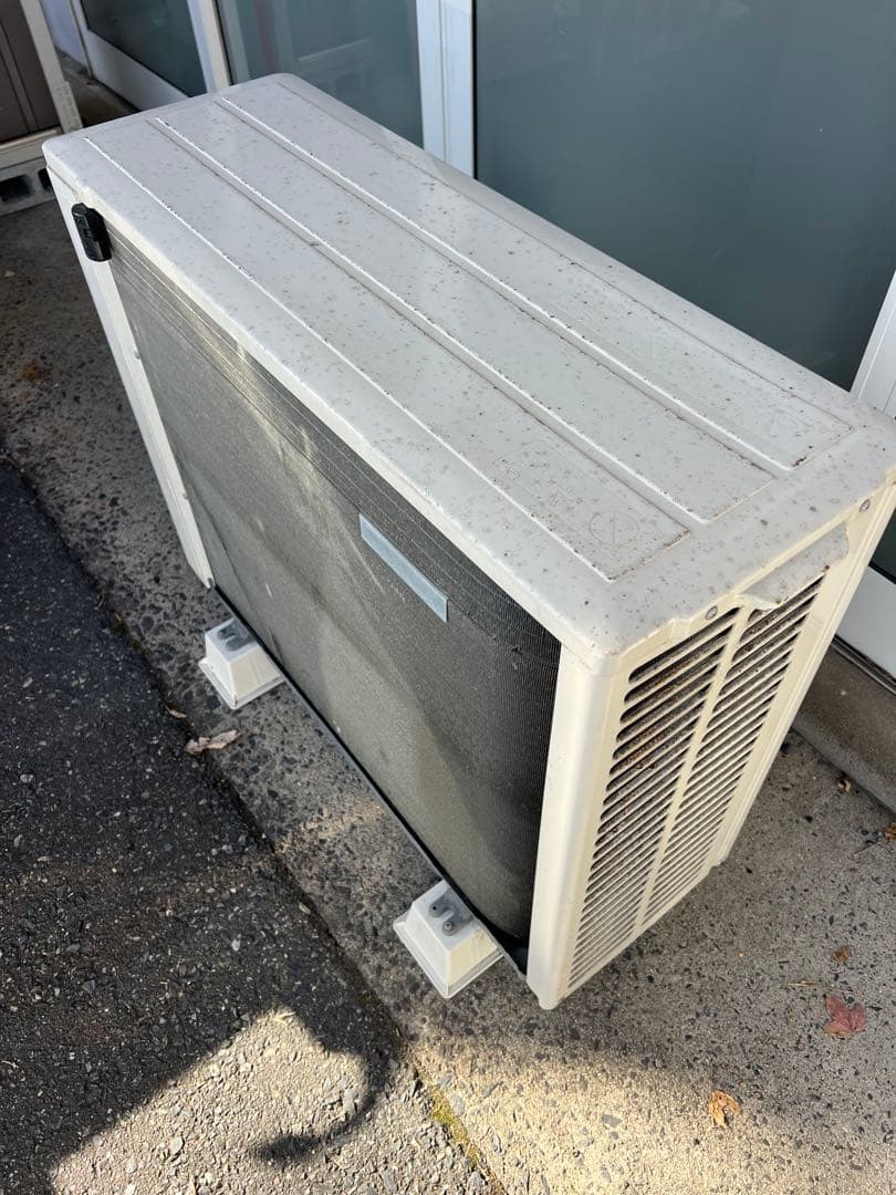 三菱エアコン霧ヶ峰本体+室外機 冷暖房両用 MSZ-ZW565S-W 2015年