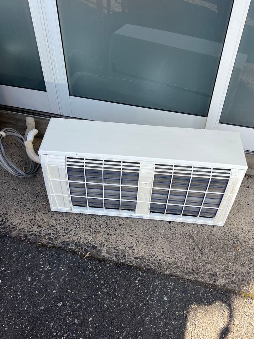 三菱エアコン霧ヶ峰本体+室外機 冷暖房両用 MSZ-ZW565S-W 2015年