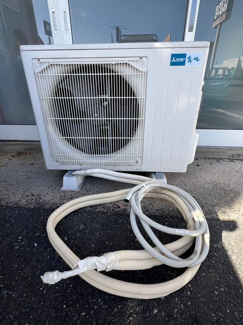 三菱エアコン霧ヶ峰本体+室外機 冷暖房両用 MSZ-ZW565S-W 2015年