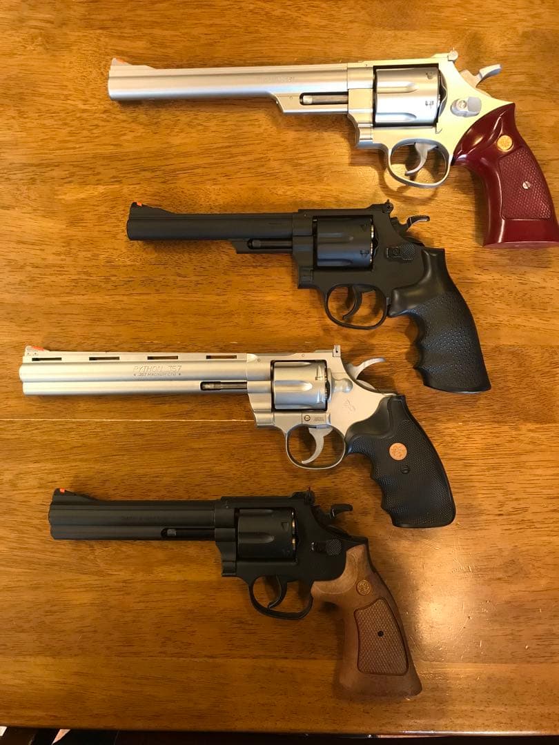 クラウンモデル エアリボルバー×4・オーセンティックカートリッジ付き セット