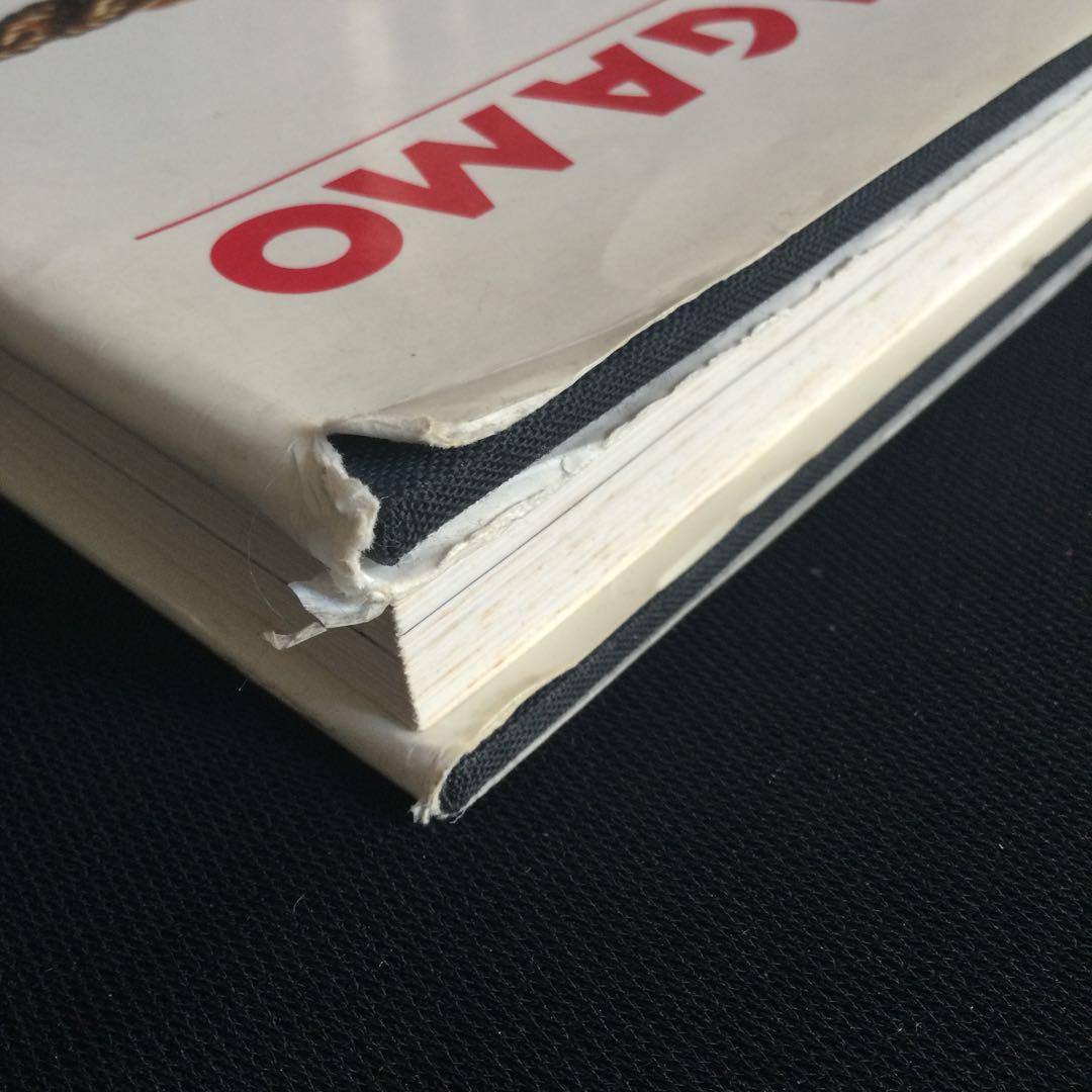 フェラガモ　洋書　シューズ　靴　Ferragamo Shoes ファッション