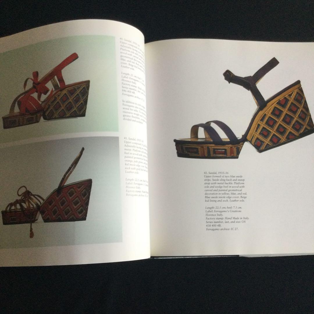 フェラガモ　洋書　シューズ　靴　Ferragamo Shoes ファッション