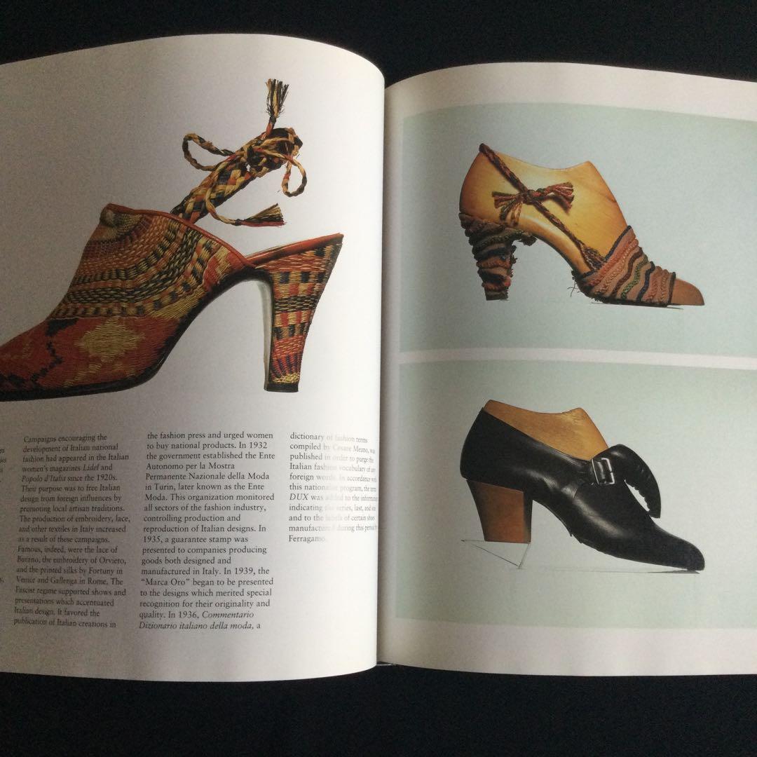 フェラガモ　洋書　シューズ　靴　Ferragamo Shoes ファッション