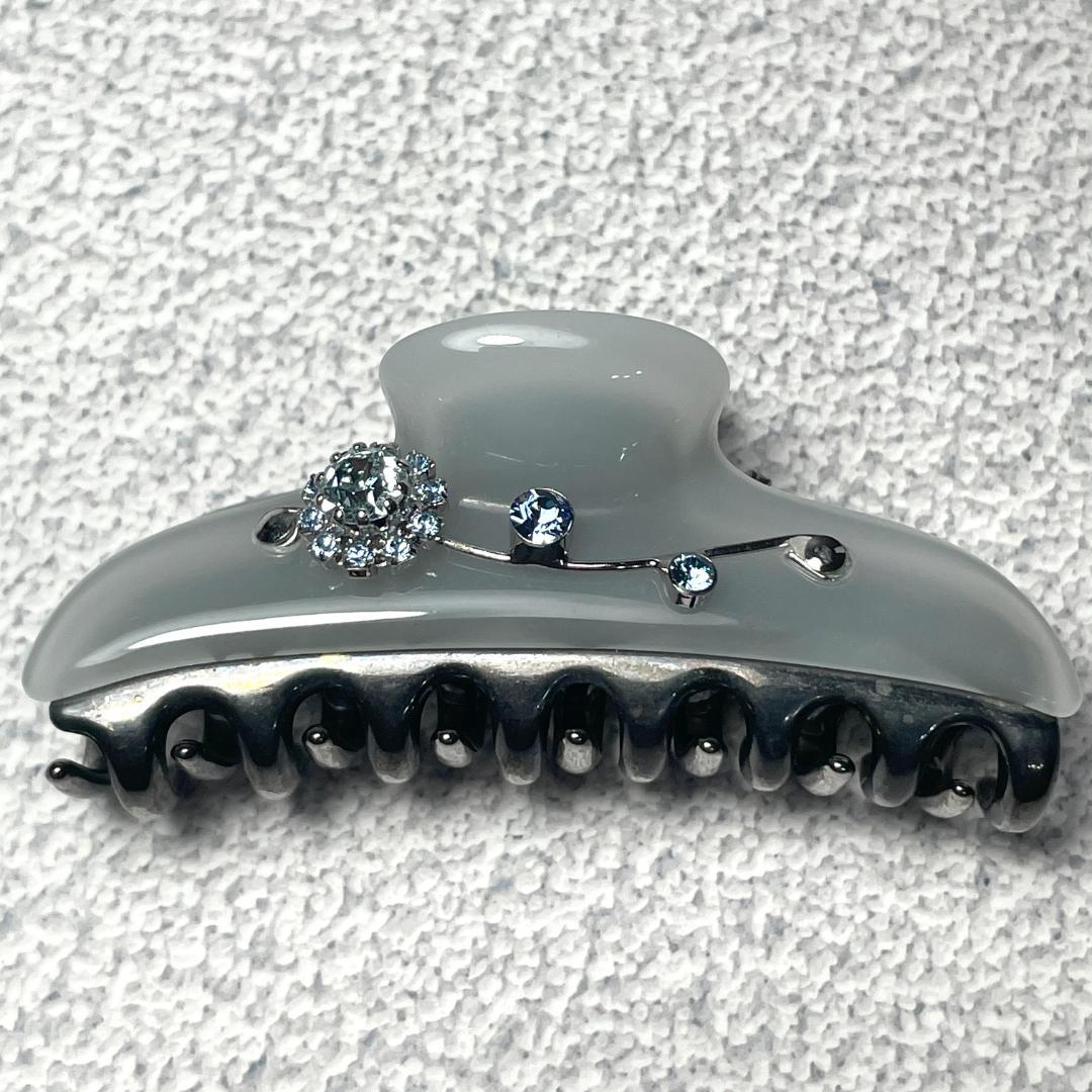 acca アッカ ヘアクリップ Mサイズ ミドル ストーン リーフ装飾 メタル