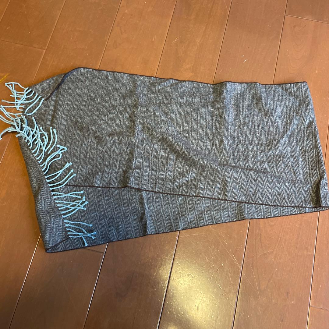 ③ドレイクス DRAKE'S マフラー　カシミア100% グレー基調　未使用品