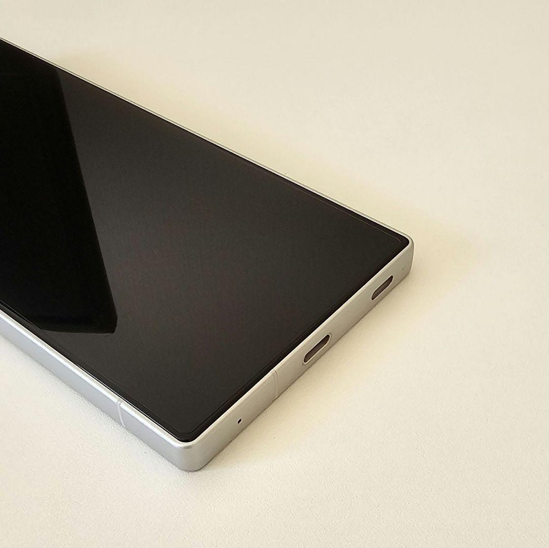 antutu130万点以上【美品】AQUOS R9 ホワイト 256GB