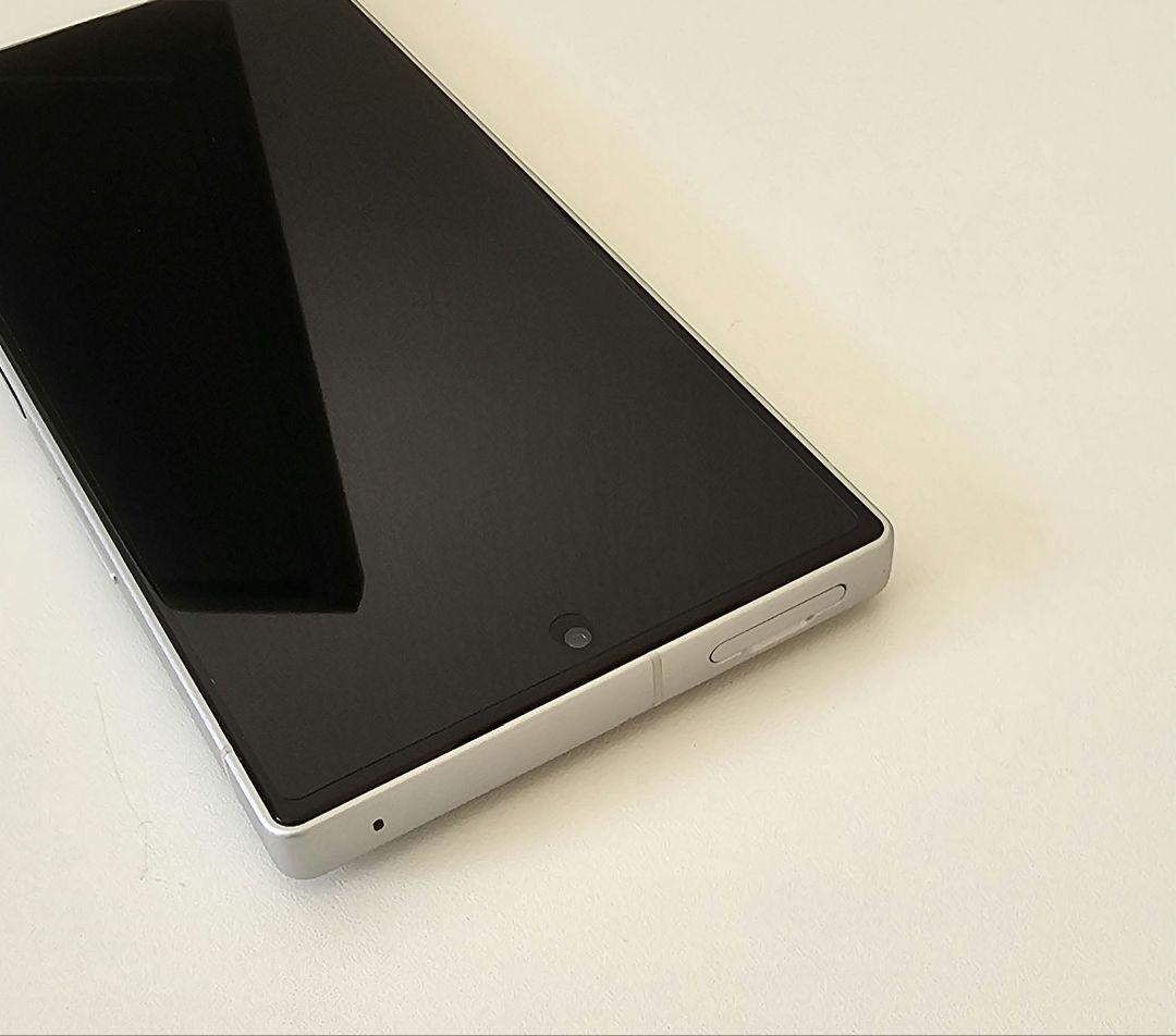 antutu130万点以上【美品】AQUOS R9 ホワイト 256GB