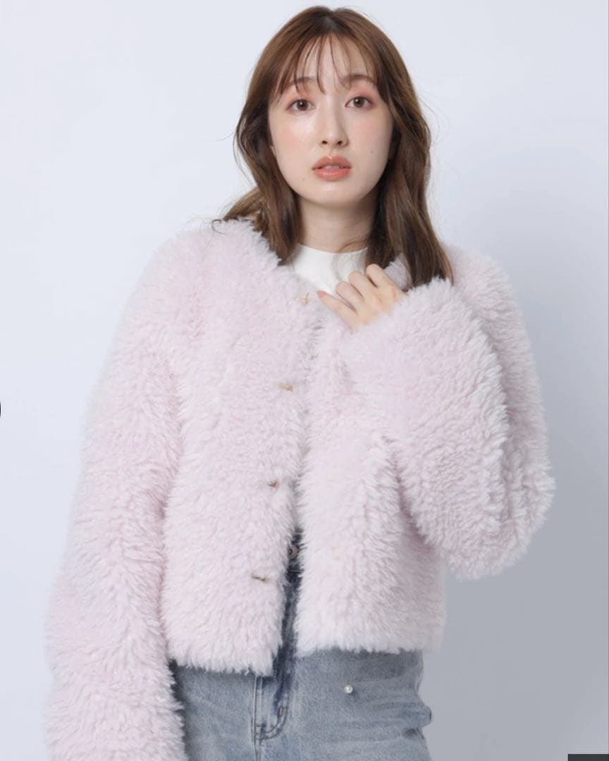 新品未使用　apuweiser-riche ファーブルゾン