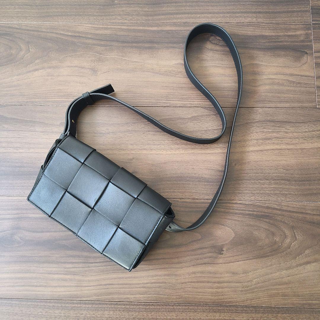 ボッテガヴェネタ BOTTEGAVENETA カセット クロスボディバッグ