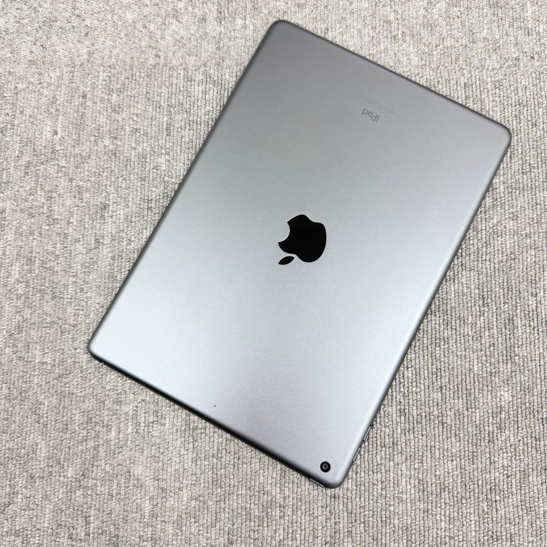 ほぼ未使用iPad 第7世代 2019 32GB Wi-Fi スペースグレイ