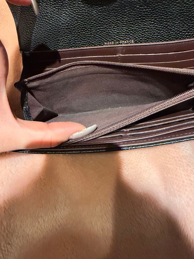 CHANEL キルティング ブラックレザー長財布