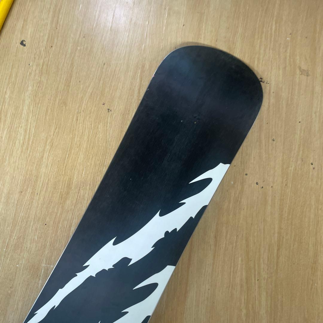 NOVEMBER　LIVER　M　152cm　スノーボード　ノーベンバー