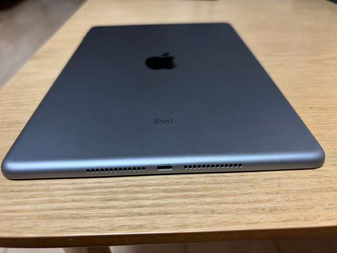 Apple iPad (第5世代) 32GB ブラック