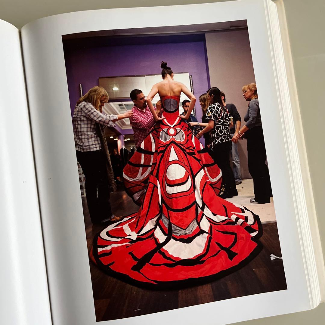 アート・デザイン・音楽 ALEXANDER McQUEEN WORKING PROCESS