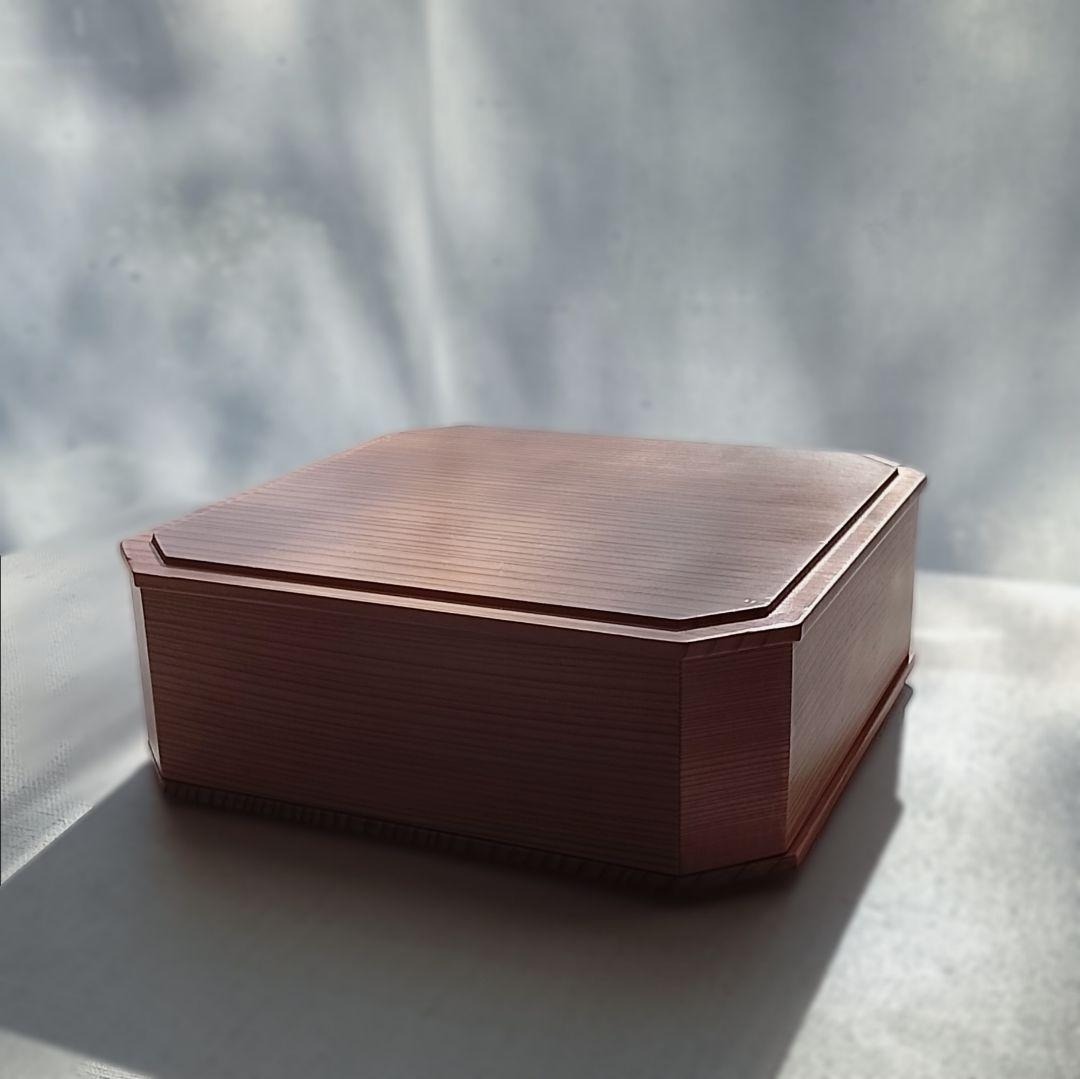 廃盤 隅切三段重 白木 秋田杉 菓子器 茶道具 中国茶 弁当箱 重箱