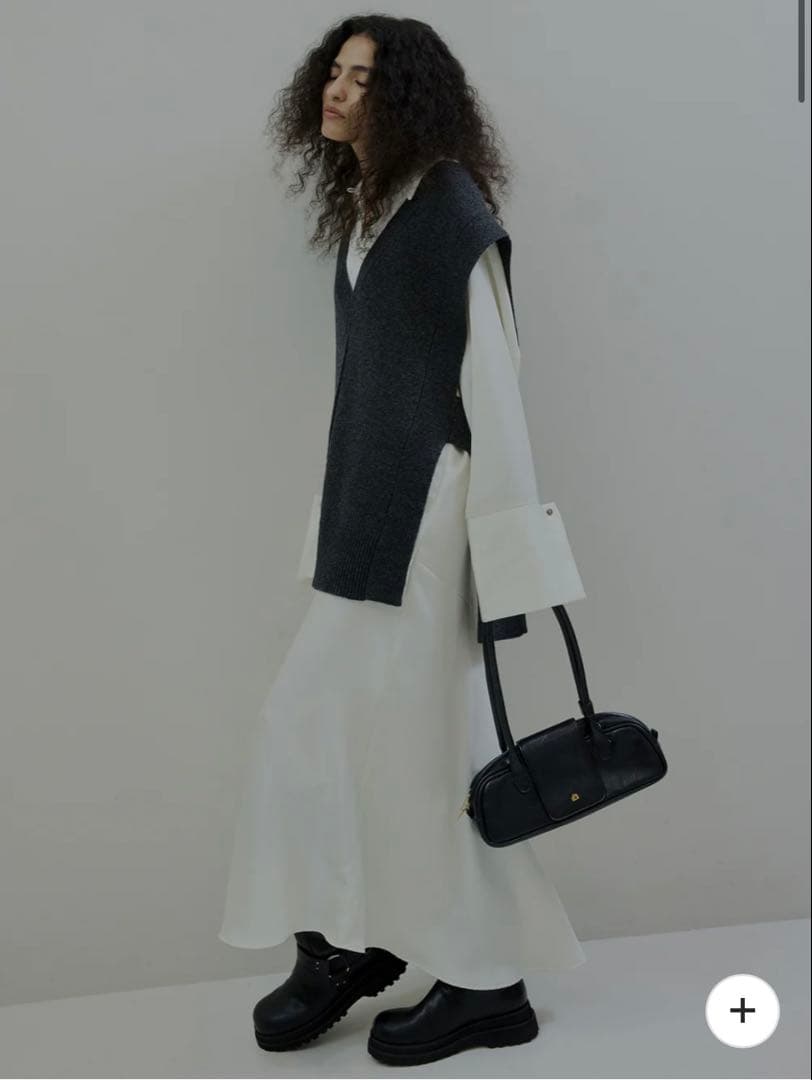 ワンピース KNIT VEST SET SATIN DRESS