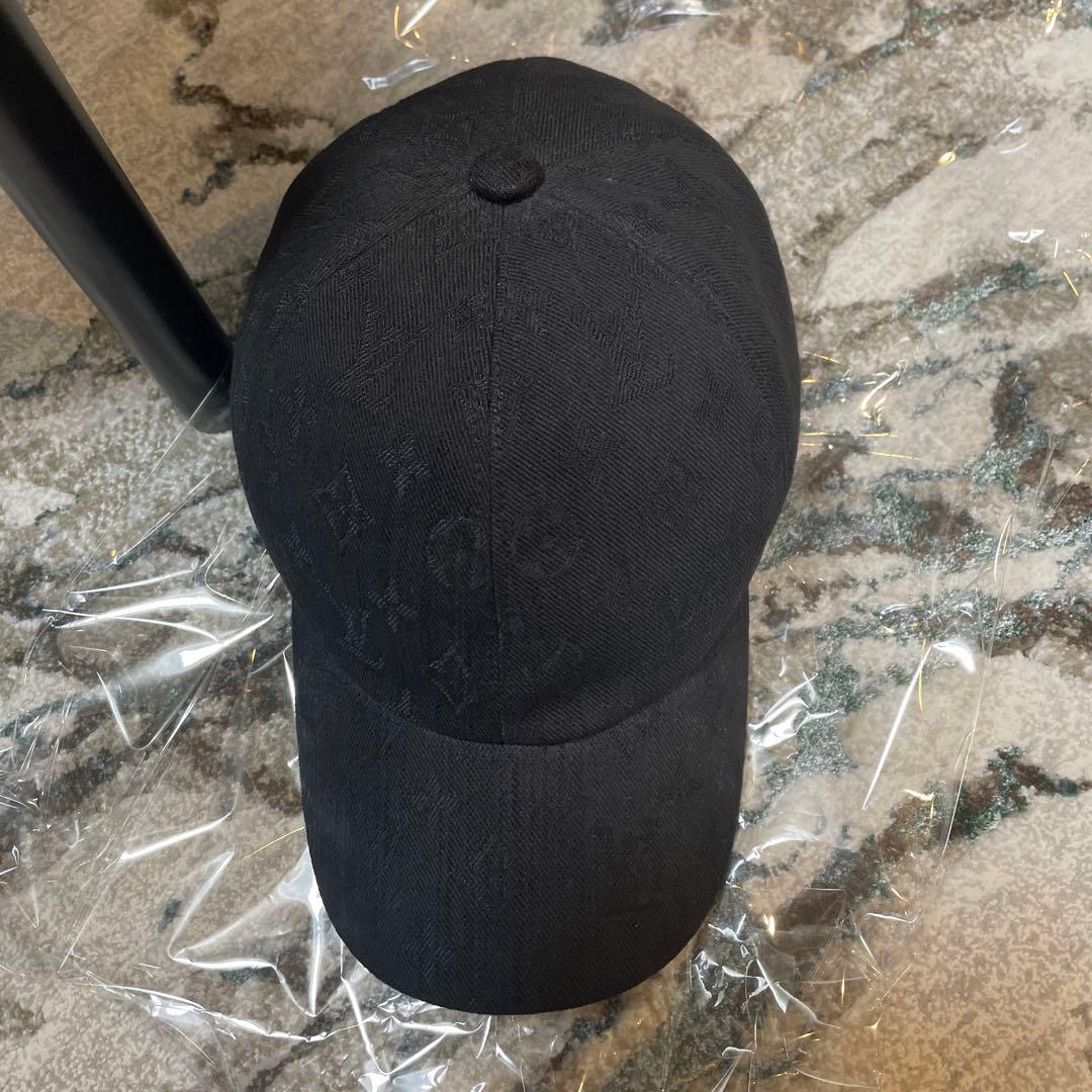 【美品】ルイヴィトン　キャスケット モノグラム柄　エッセンシャル