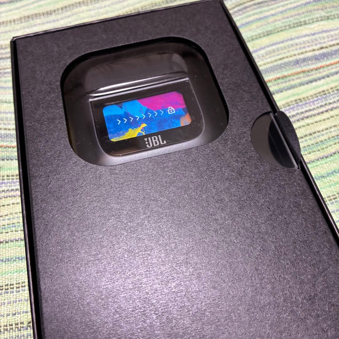 ほぼ未使用JBL TOUR PRO 2 ワイヤレスイヤホン ケース付