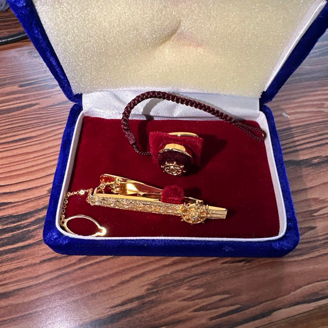 全日本海員組合　特別功労賞　18金ダイヤモンド　タイピンバッチ