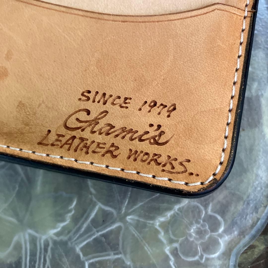 ハワイアン柄本革カービングの長財布