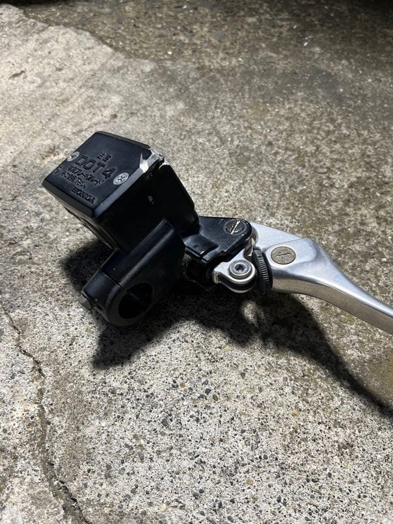 cbr250rr mc22 キャリパー