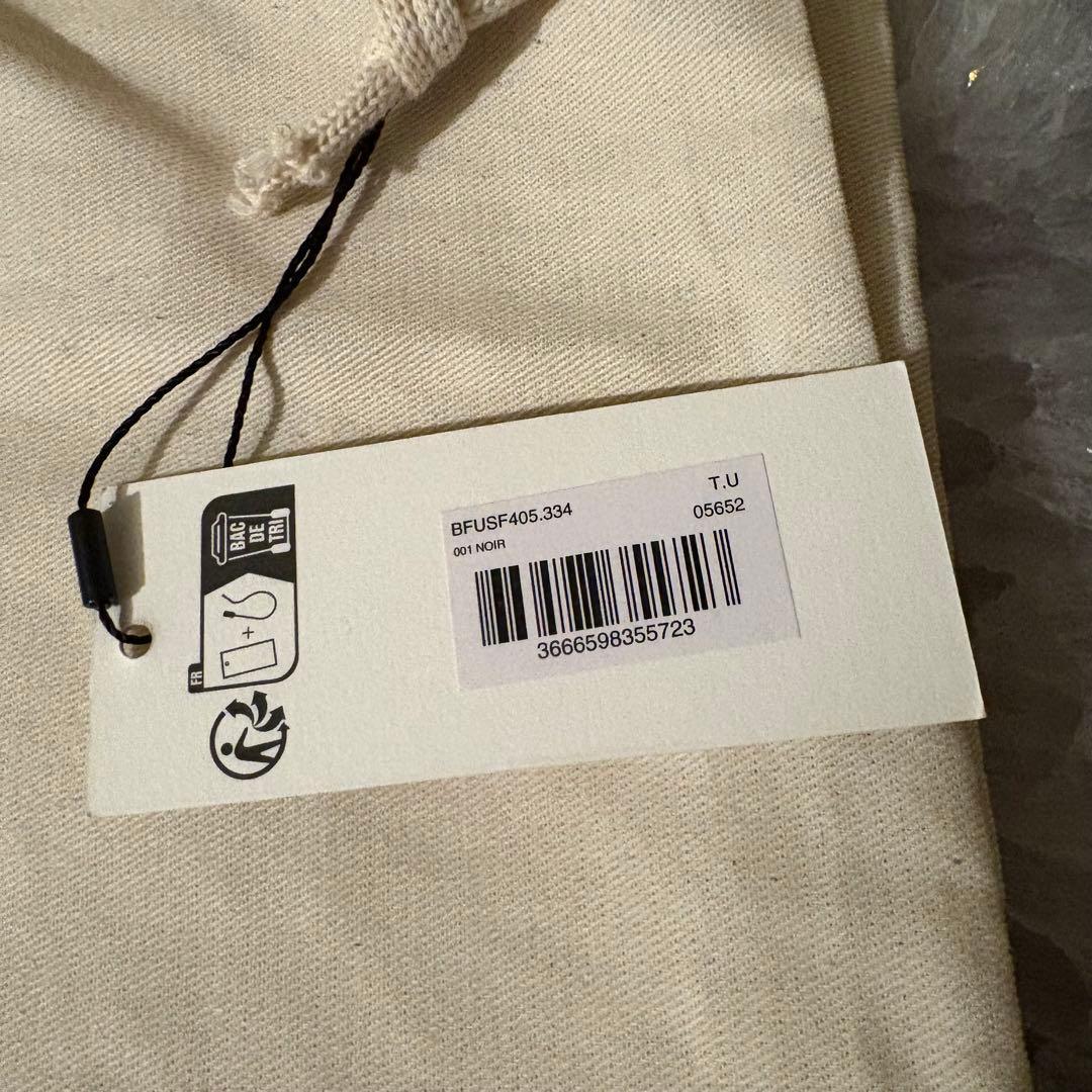 【新品】AMIPARIS マフラー　ロゴ入り　ブラック