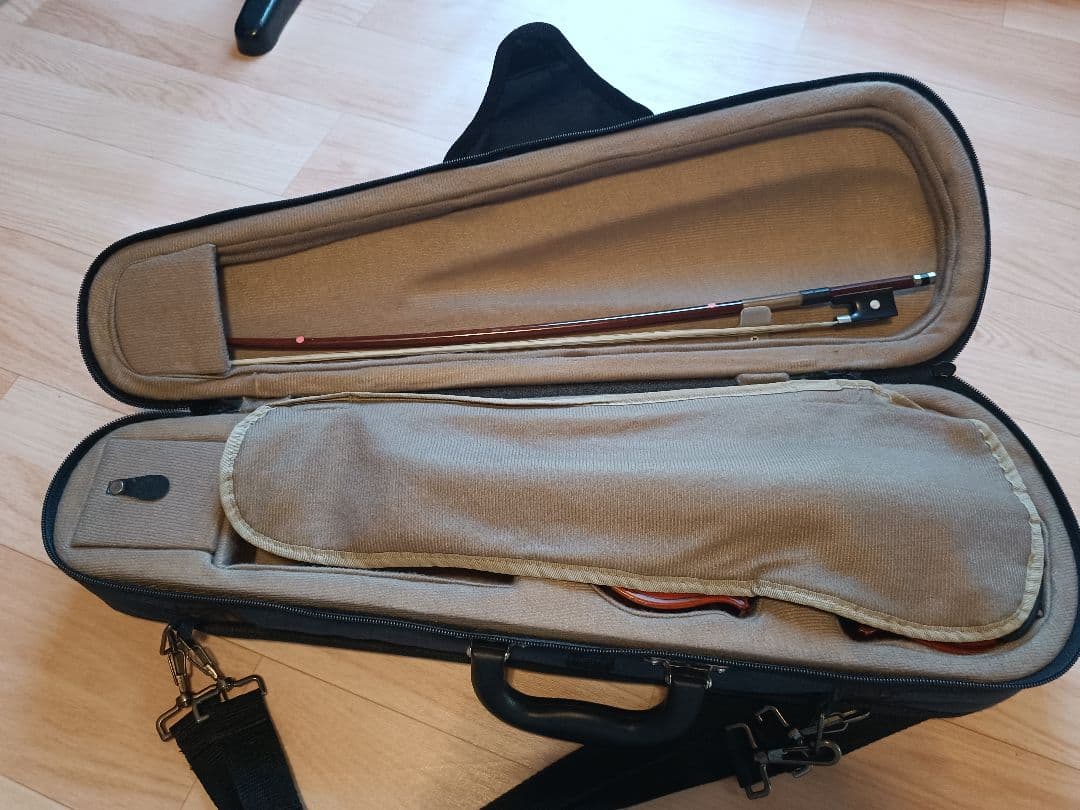 分数バイオリン Suzuki 1/8 No 230 2009製　ケース付き