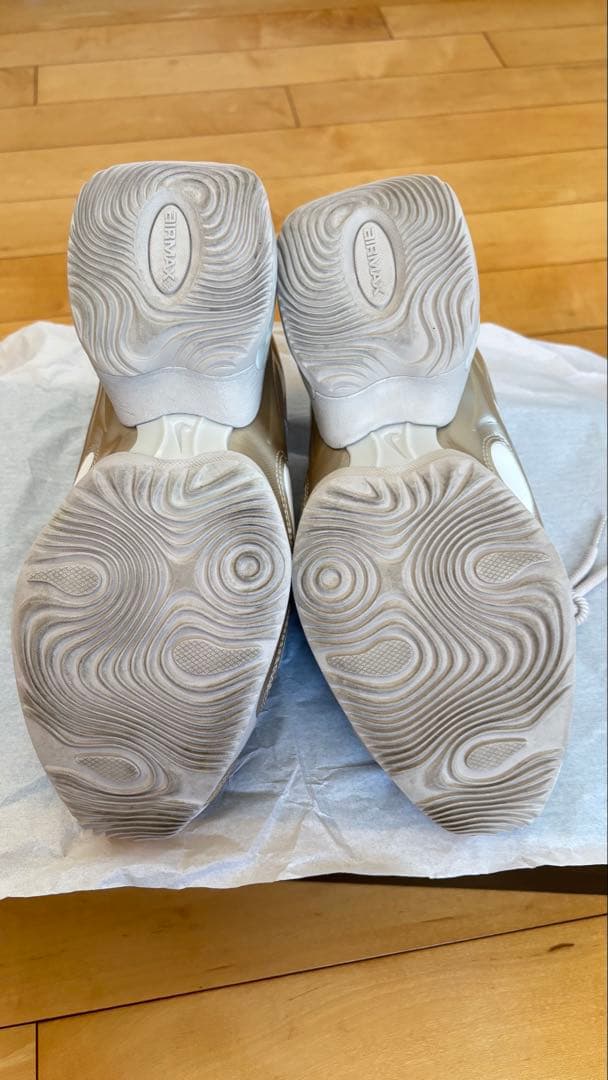 靴 NIKE AIR MAX MUSE