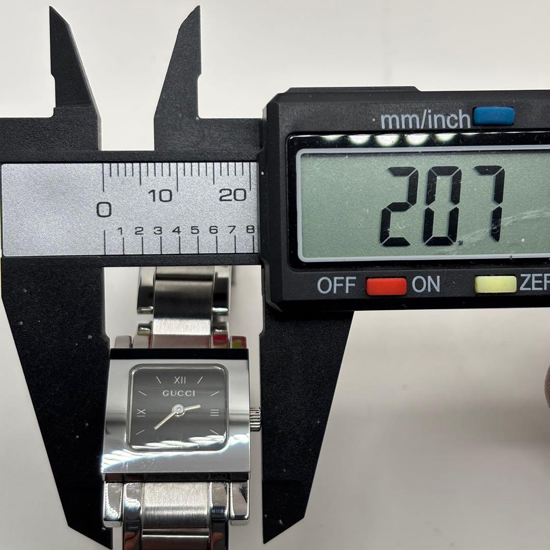 稼働品☆　GUCCIグッチ、　7900P　スクエア　レディース腕時計