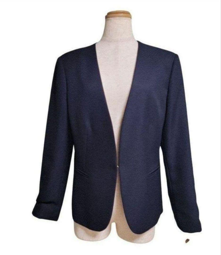 もなか様✴新品タグ付 【ドゥクラッセ】ノーカラージャケット 15